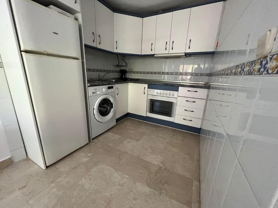 Acogedor Apartamento En Playa De Los Boliches 푸엔히롤라 외부 사진
