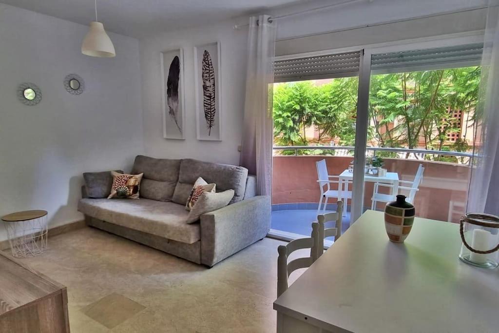 Acogedor Apartamento En Playa De Los Boliches 푸엔히롤라 외부 사진